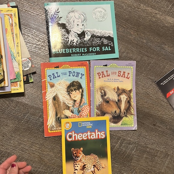 Book bundle - Picture 4 of 4